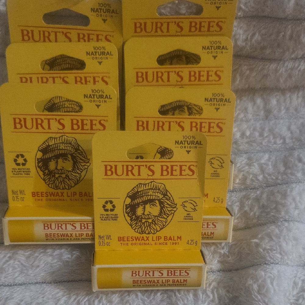 Bundle Lovingmommy8 Burt's Bees Yellow Beeswax Lip Balm Pack (7 Single Packs)